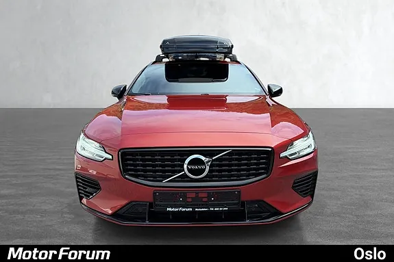 Volvo V60 2022 photo 2