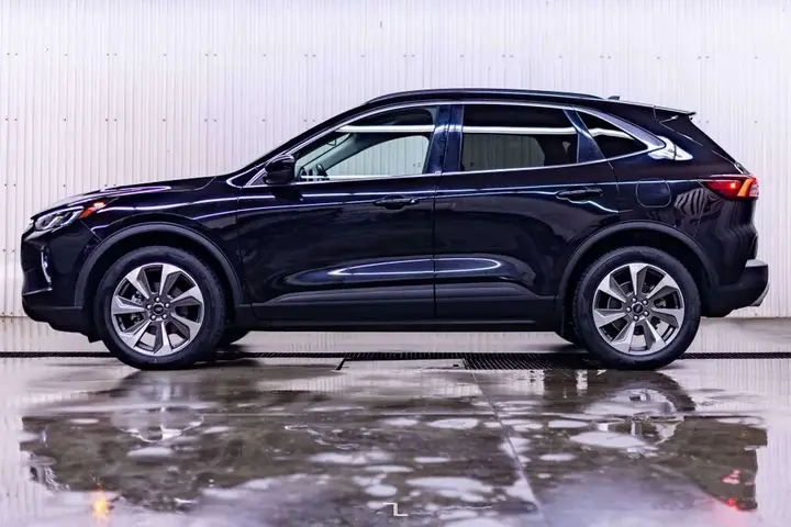 Ford Escape 2023 photo 3