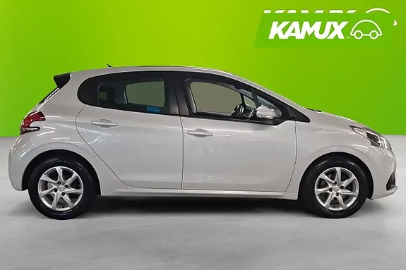 Peugeot 208 2016 photo 2