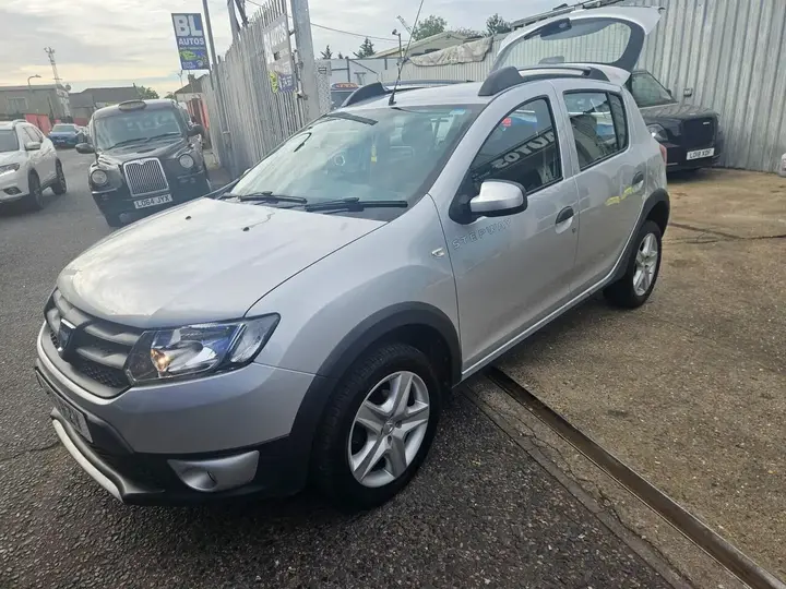 Dacia Sandero 2015 photo 3
