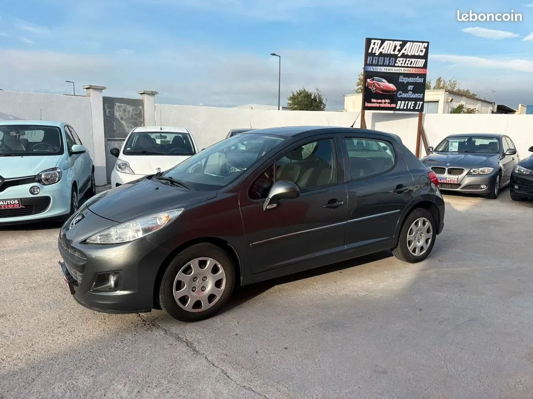 Peugeot 207 2013 photo 4