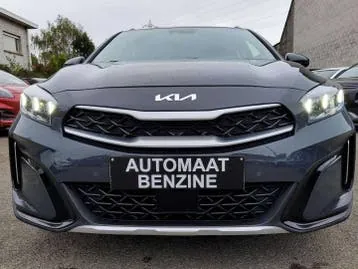 Kia Xceed 2023 photo 2