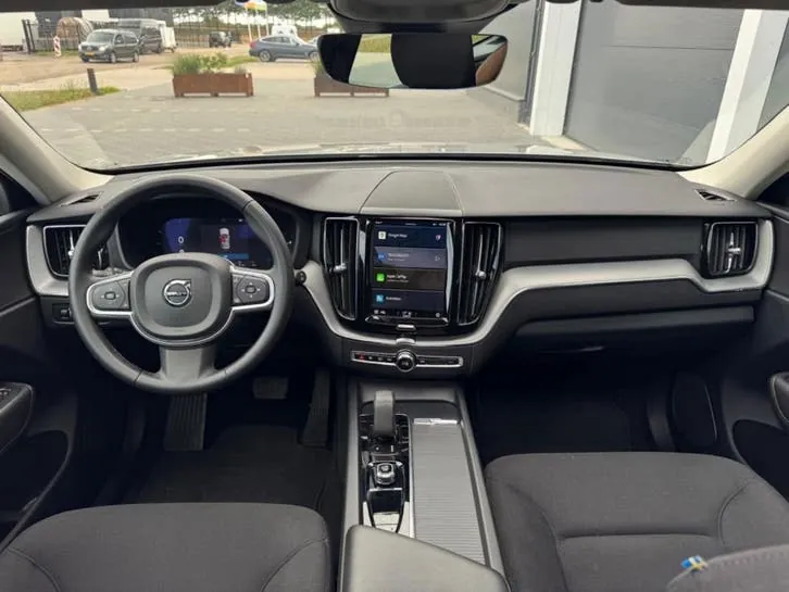 Volvo Xc60 2022 photo 2