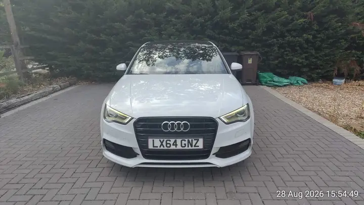 Audi A3 2015 photo 2