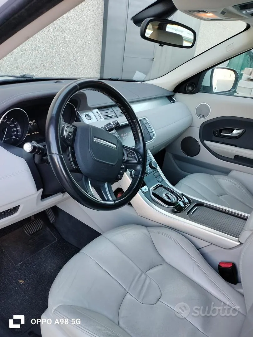 Land Rover Range Rover Evoque 2017 photo 3
