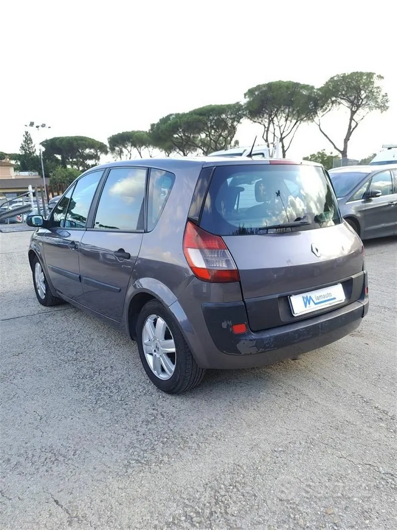 Renault Scenic 2005 photo 4