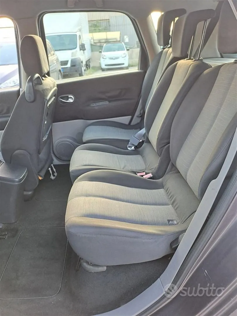 Renault Scenic 2005 photo 5
