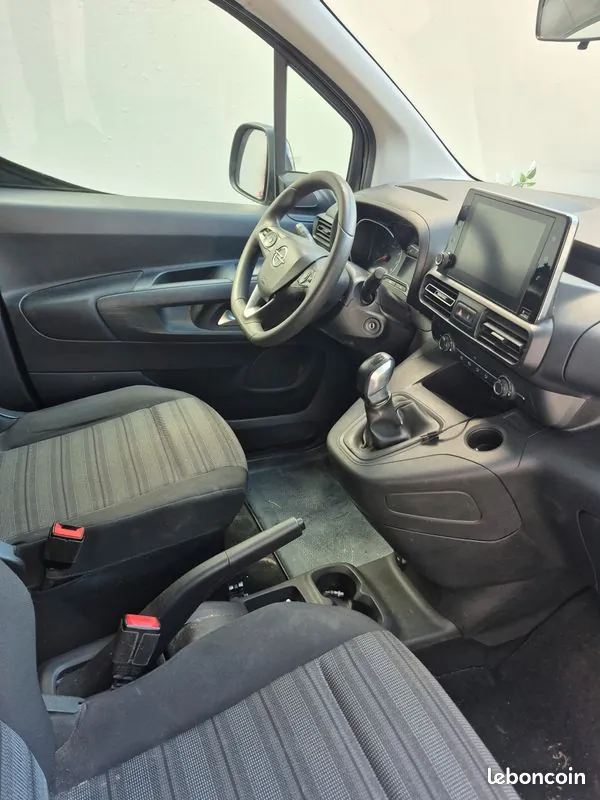 Opel Combo 2020 photo 2