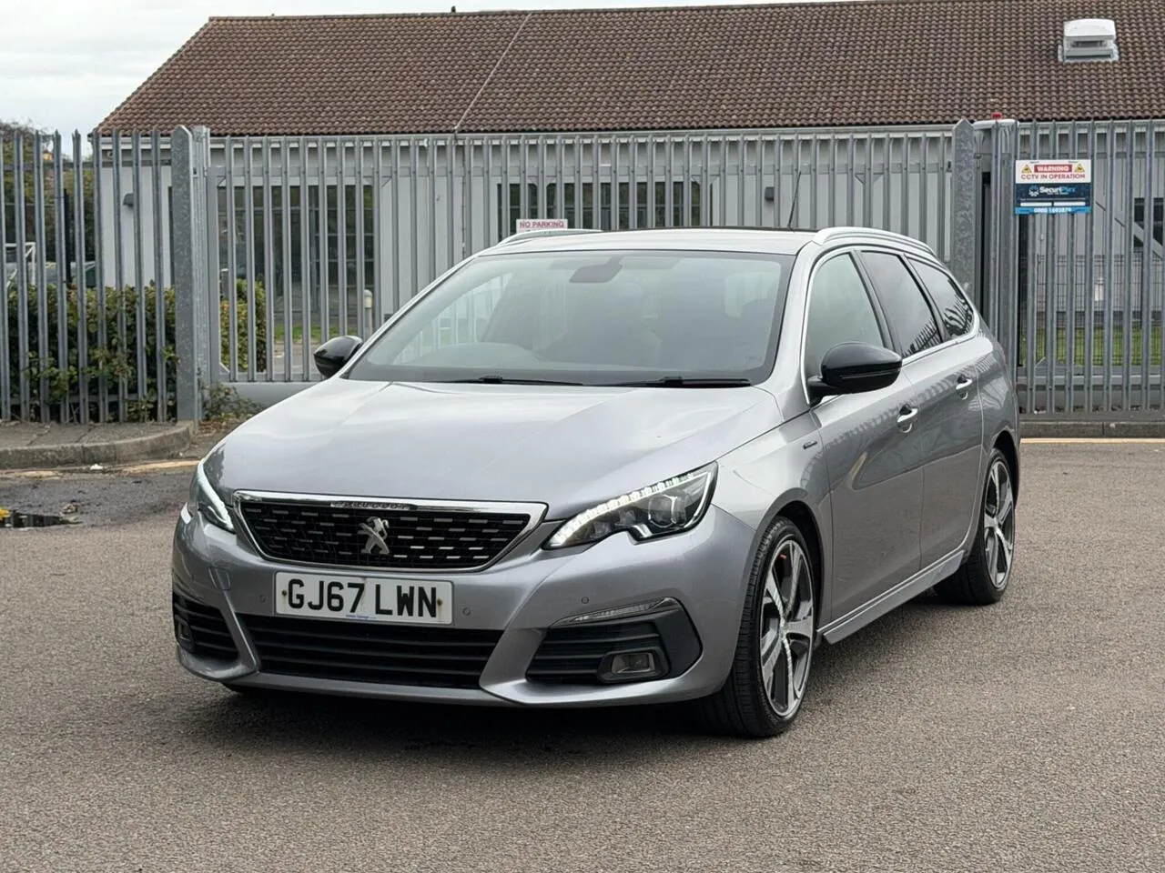 Peugeot 308 Sw 2017 photo 2