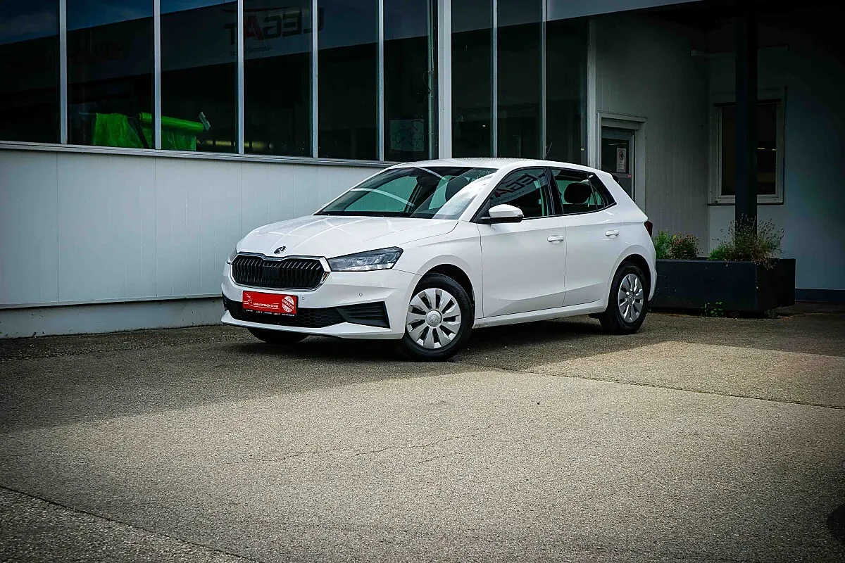 Skoda Fabia 2023 photo 3
