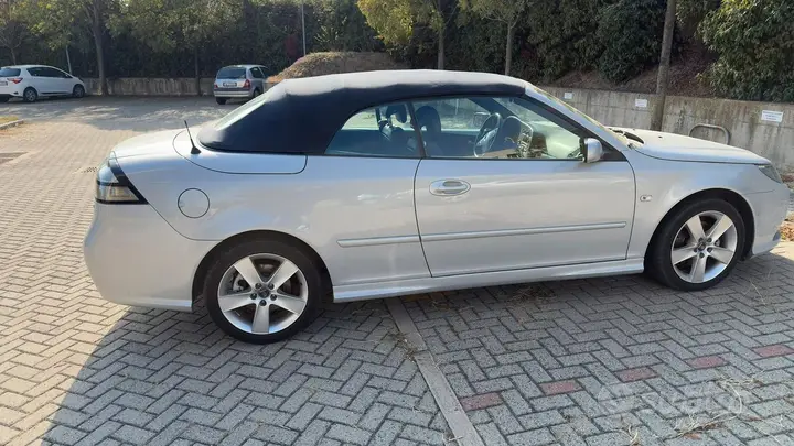 Saab 9-3 2010 photo 4