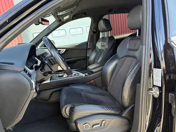 Audi Q7 2017 photo 5
