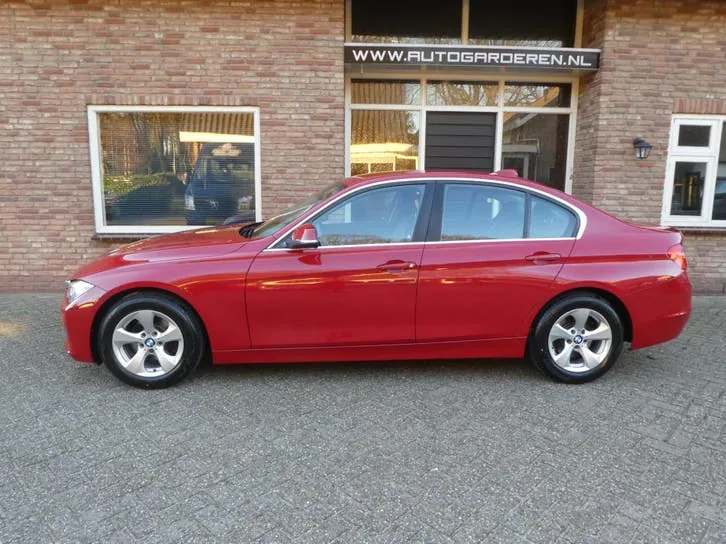 BMW 3-Serie 2013 photo 2