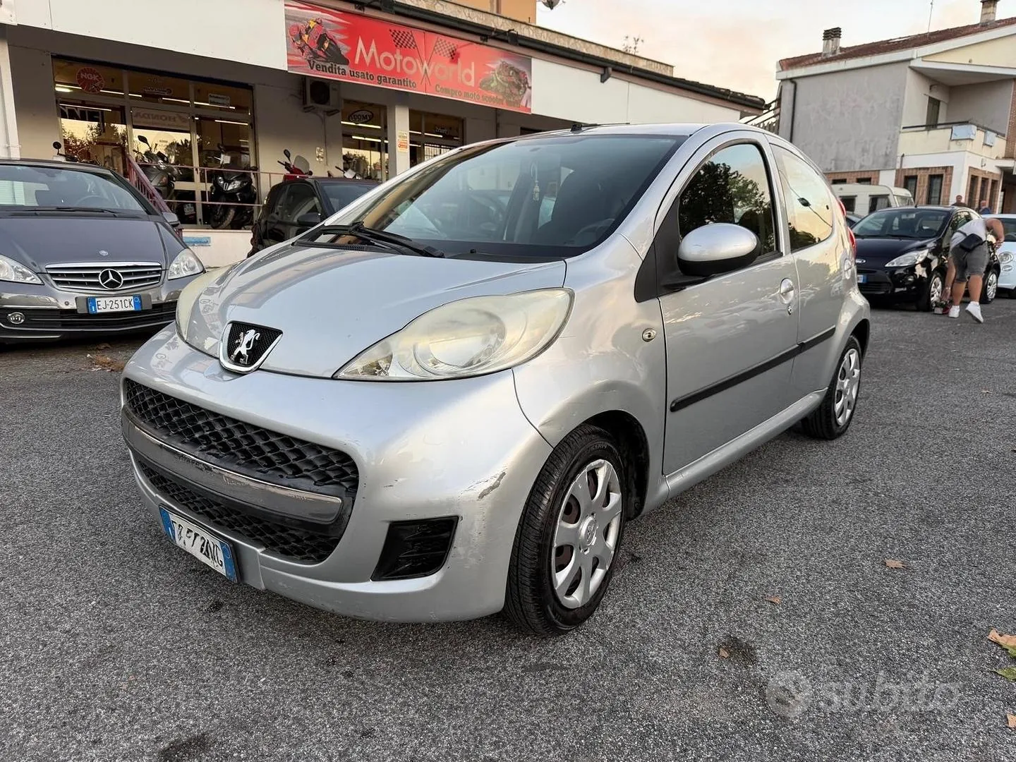 Peugeot 107 2010 photo 2