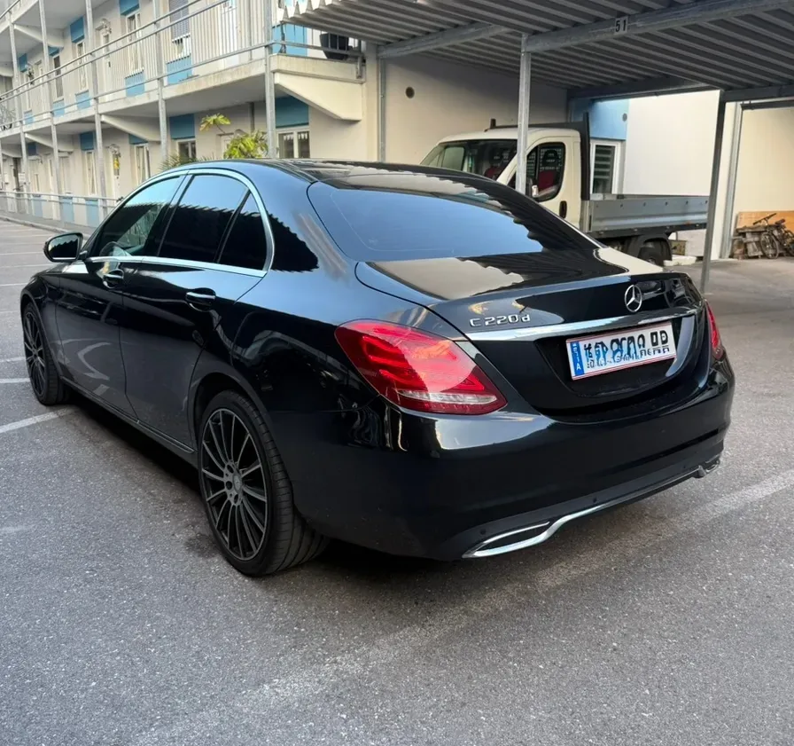 Mercedes-Benz C-Class 2016 photo 3