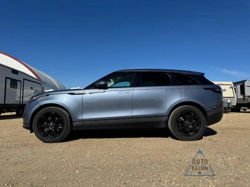 Land Rover Range Rover Velar 2022 photo 2