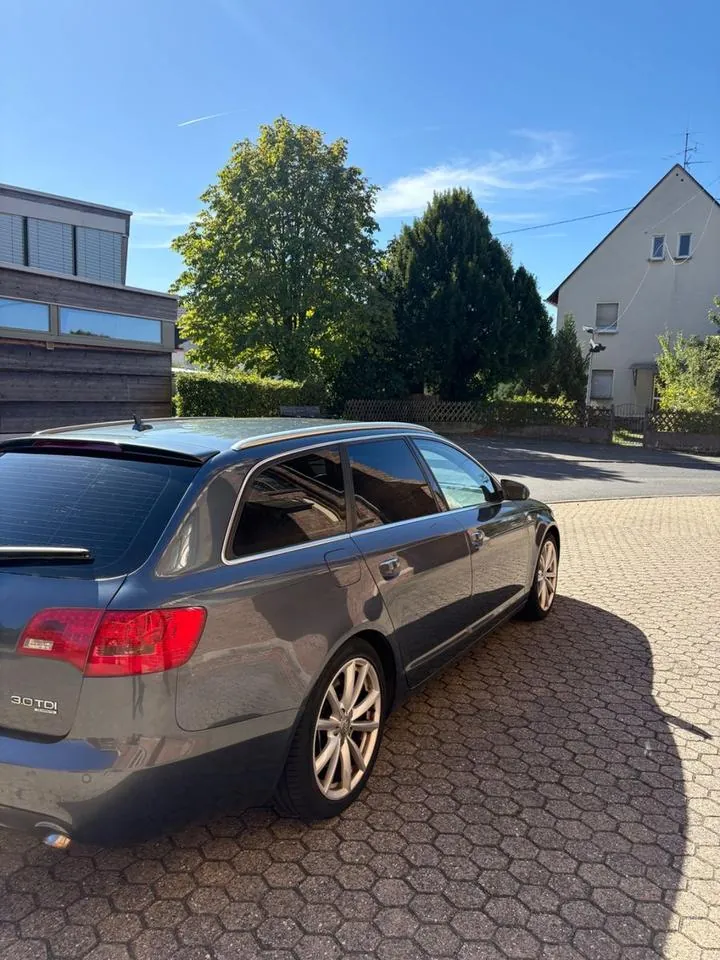 Audi A6 Avant