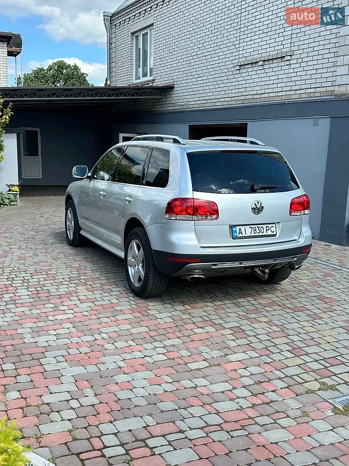 Volkswagen Touareg