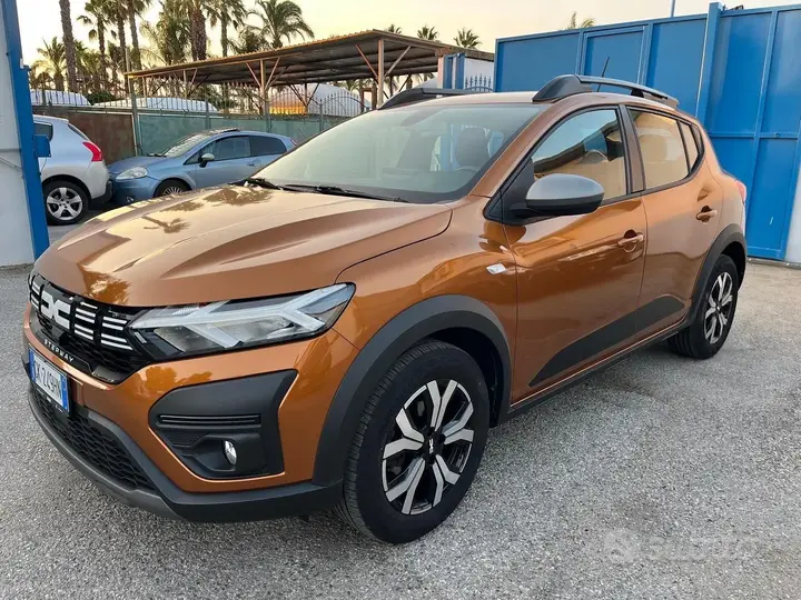 Dacia Sandero Stepway 2023 photo 2