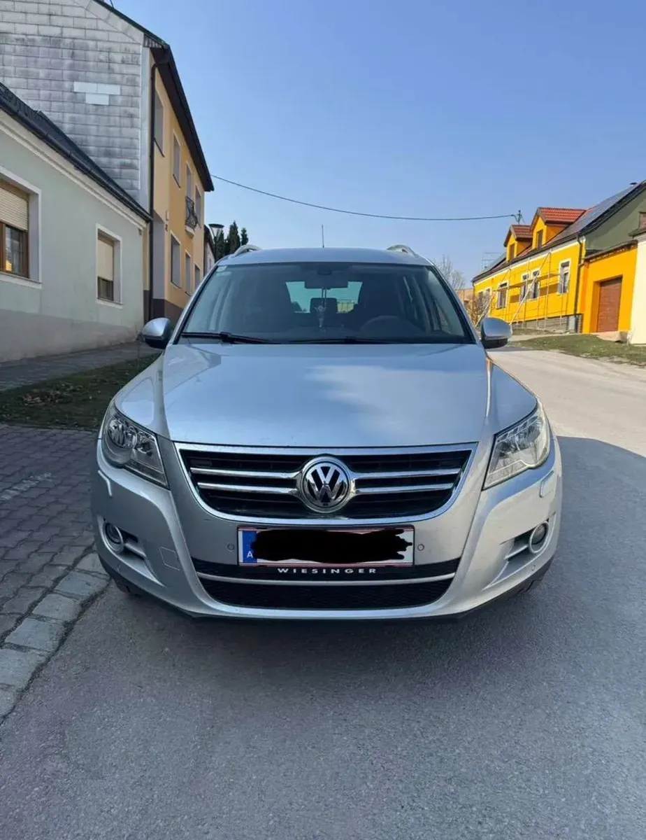 Volkswagen Tiguan 2010 photo 2