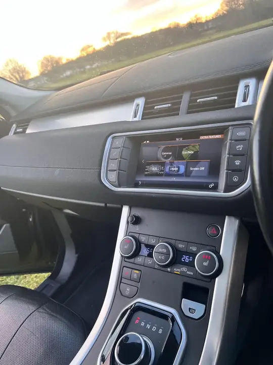 Land Rover Range Rover Evoque 2018 photo 2
