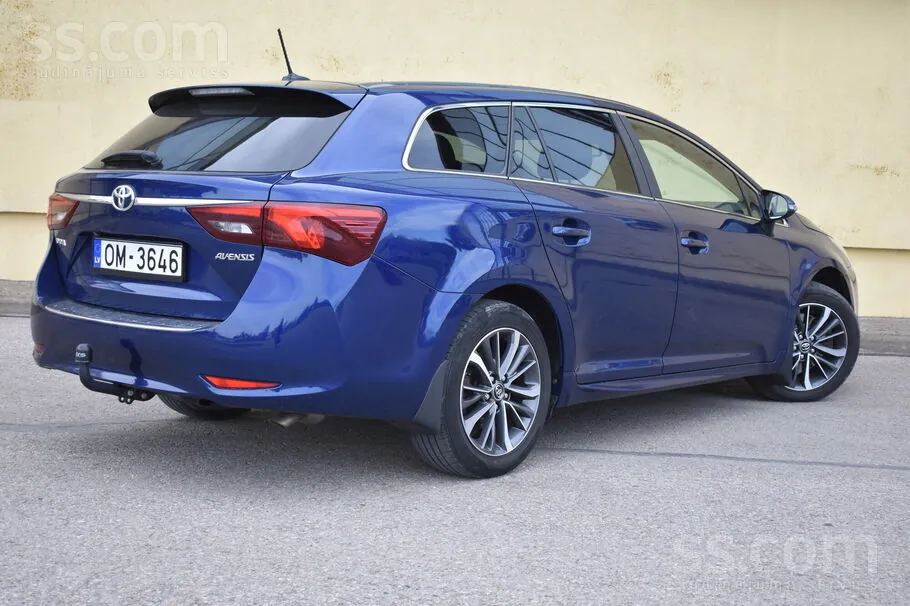 Toyota Avensis 2016 photo 5