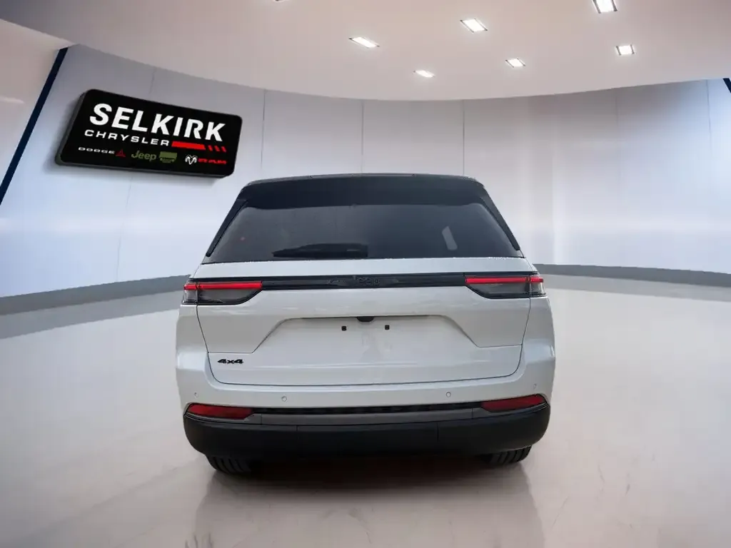 Jeep Grand Cherokee 2026 photo 5