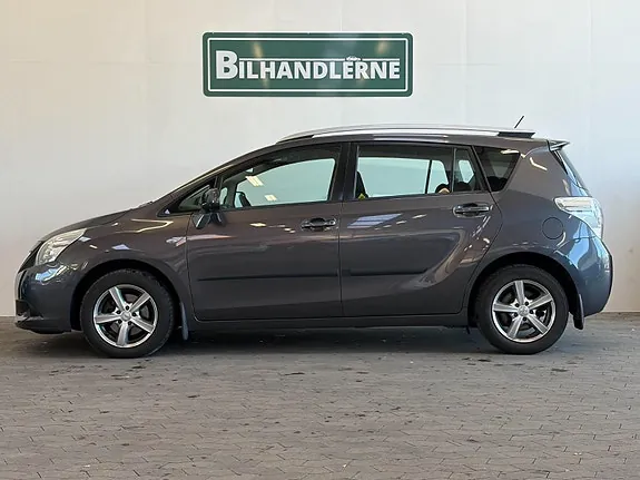 Toyota Verso 2009 photo 3
