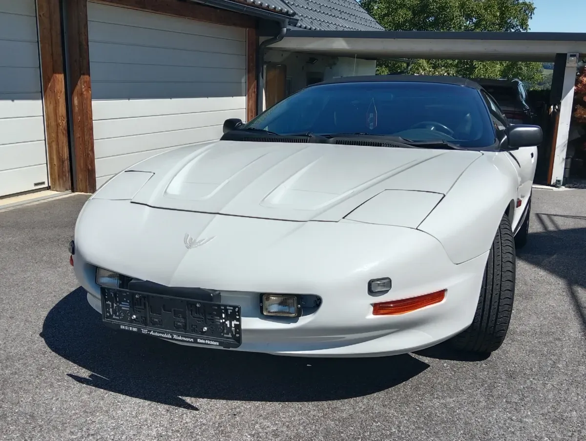 Pontiac Firebird 1996 photo 3