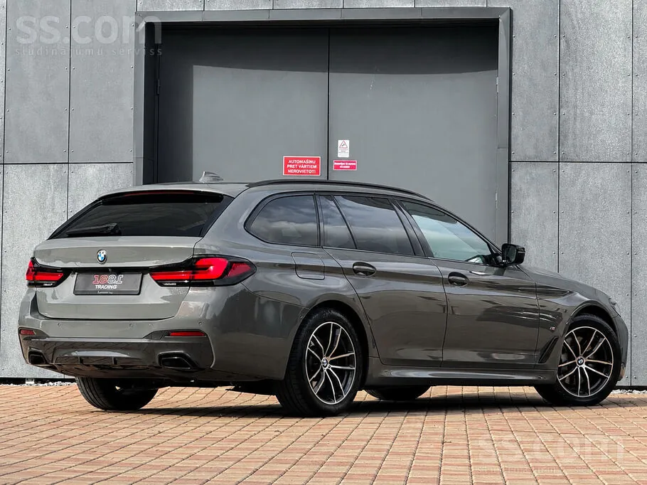 BMW 530D 2022 photo 2