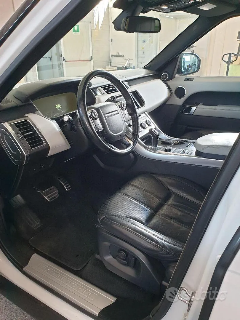 Land Rover Range Rover Sport 2015 photo 3