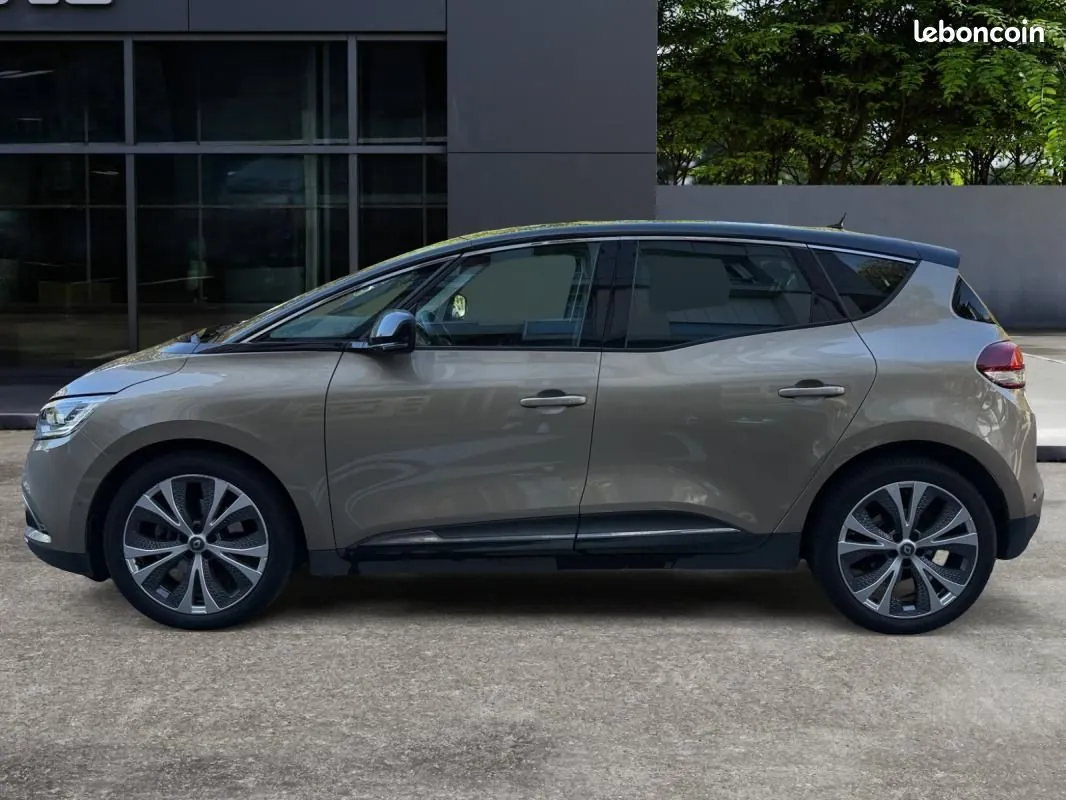 Renault Scénic 2017 photo 2