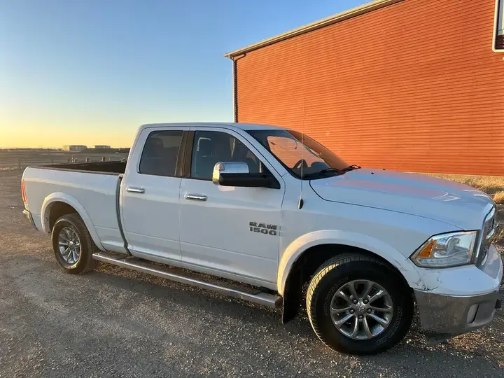 Ram 1500 Laramie 2016 photo 4