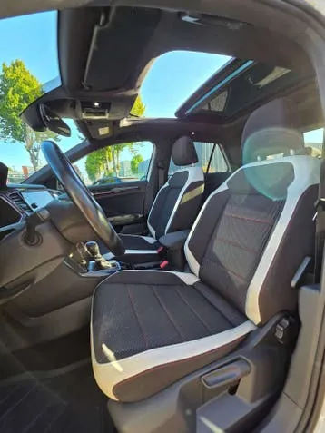 Volkswagen T-Roc 2019 photo 2