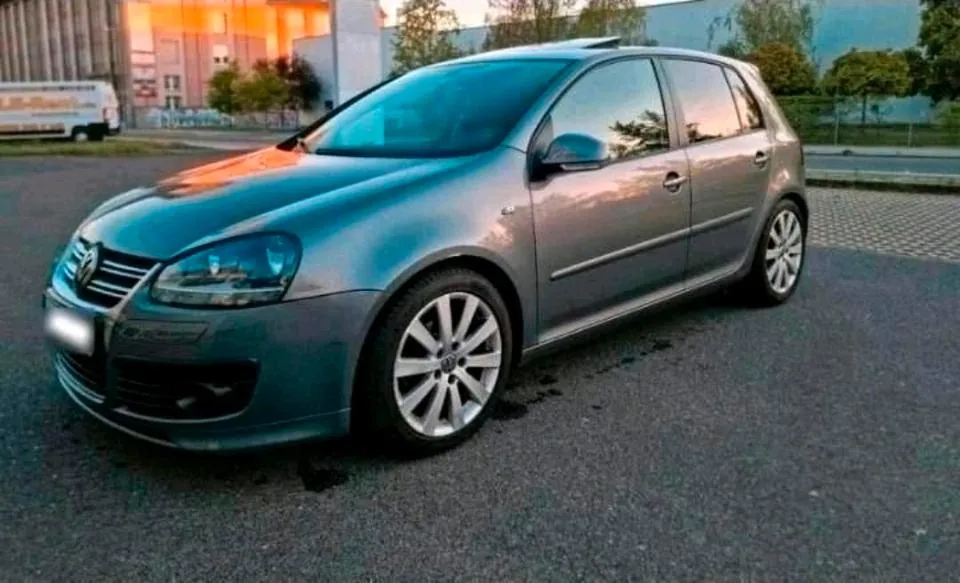 Volkswagen Golf V