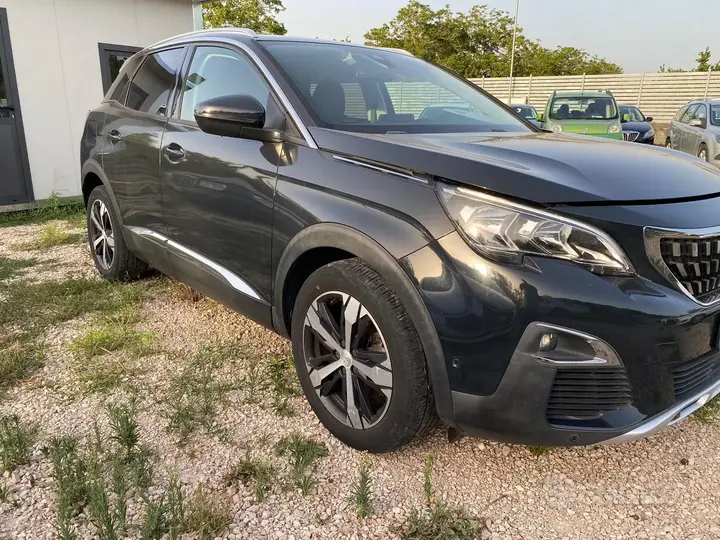 Peugeot 3008 2018 photo 2