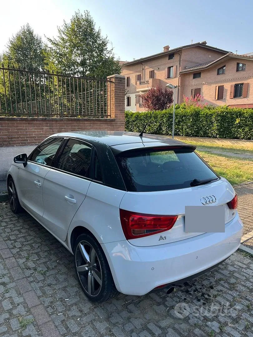 Audi A1 2012 photo 3