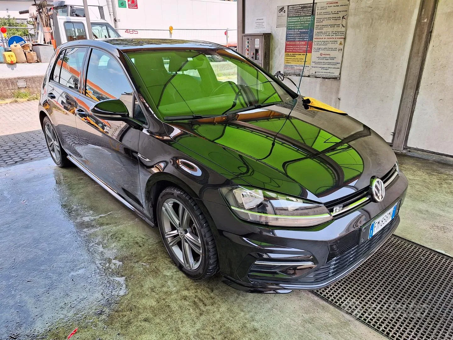 Volkswagen Golf 2017 photo 2