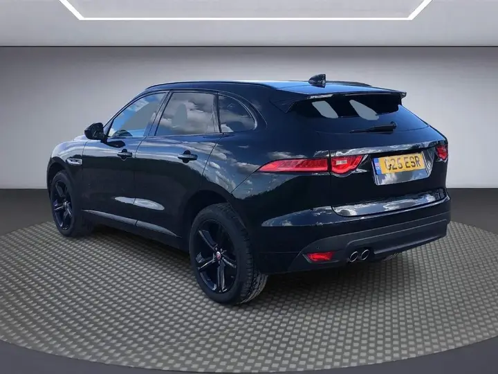 Jaguar F-Pace 2017 photo 4
