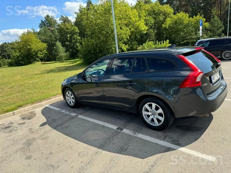 Volvo V60 2012 photo 3