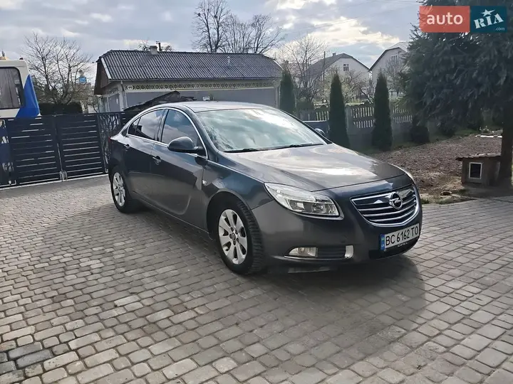 Opel Insignia 2011 photo 2