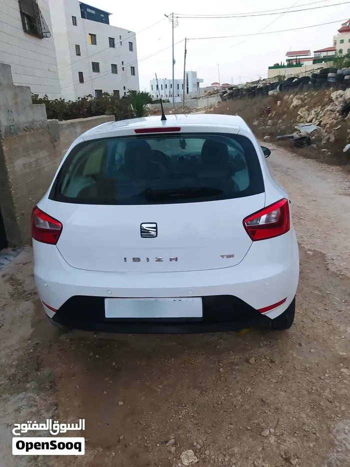 Seat Ibiza 2016 photo 4