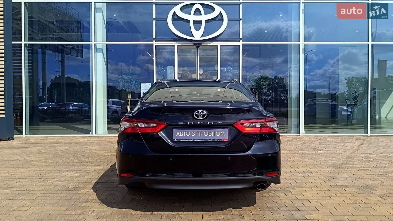 Toyota Camry 2021 photo 4