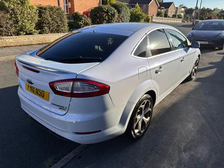 Ford Mondeo 2011 photo 3