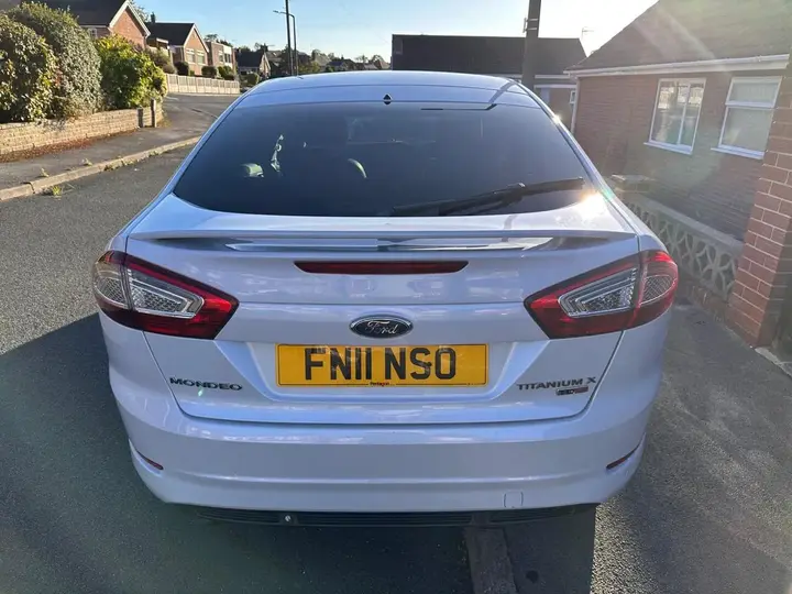 Ford Mondeo 2011 photo 2