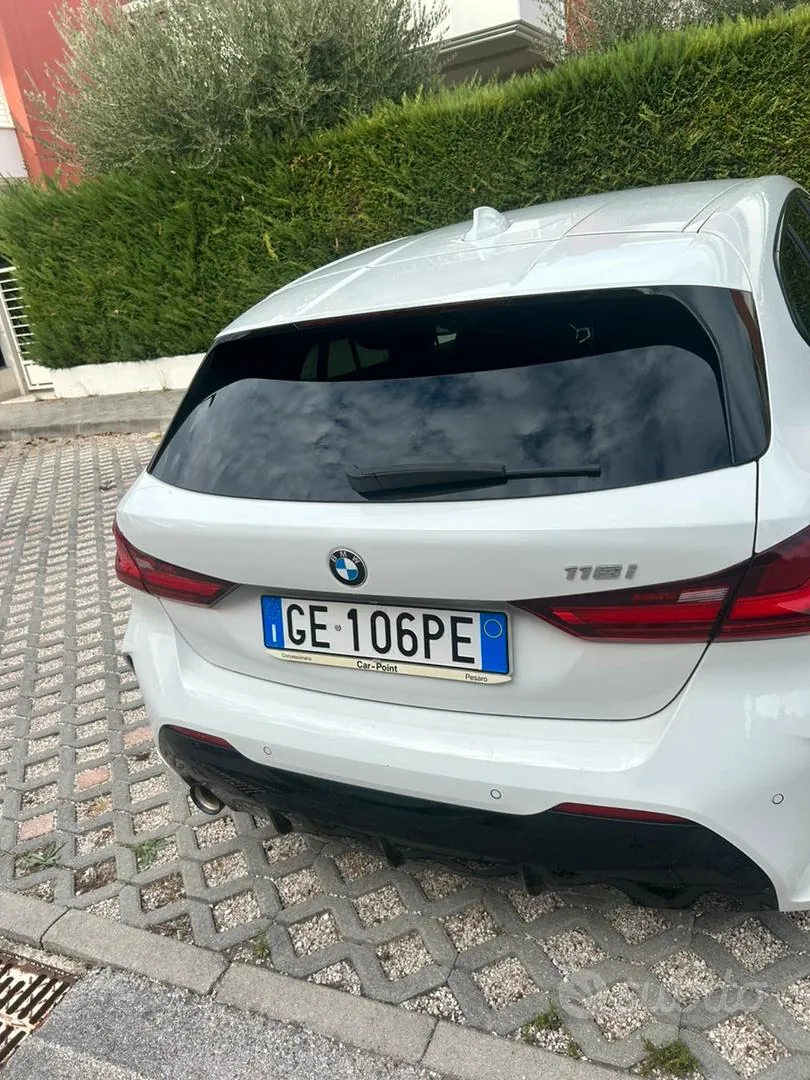 BMW 1 Series 2021 photo 3