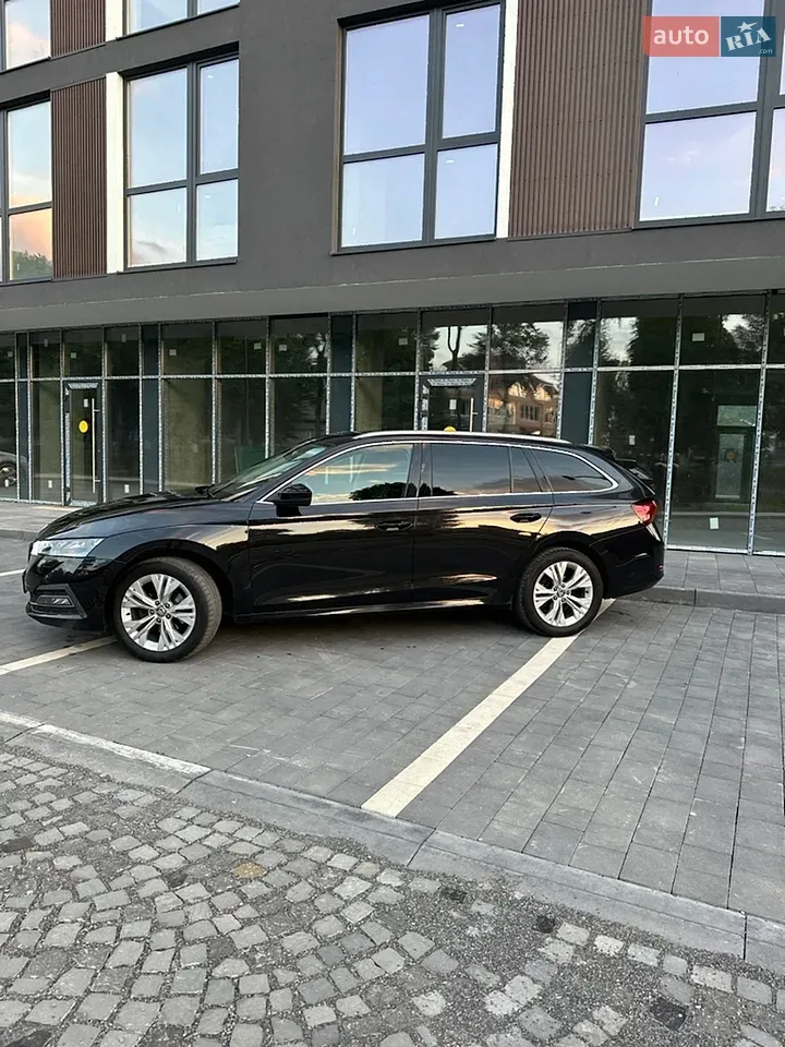 Skoda Octavia 2021 photo 5