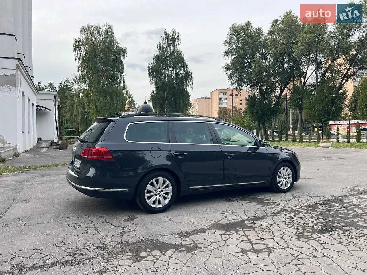 Volkswagen Passat 2011 photo 3