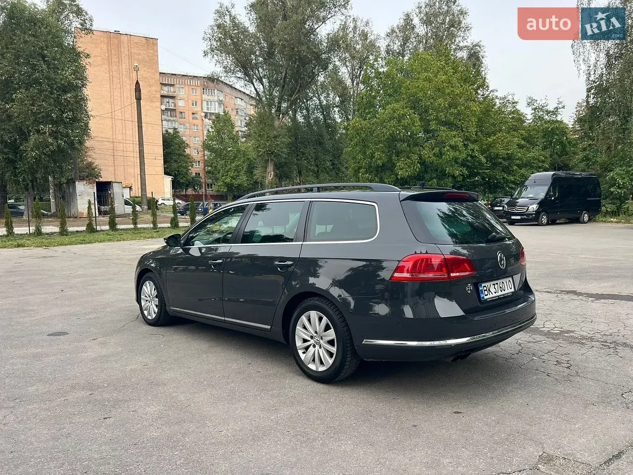 Volkswagen Passat 2011 photo 5
