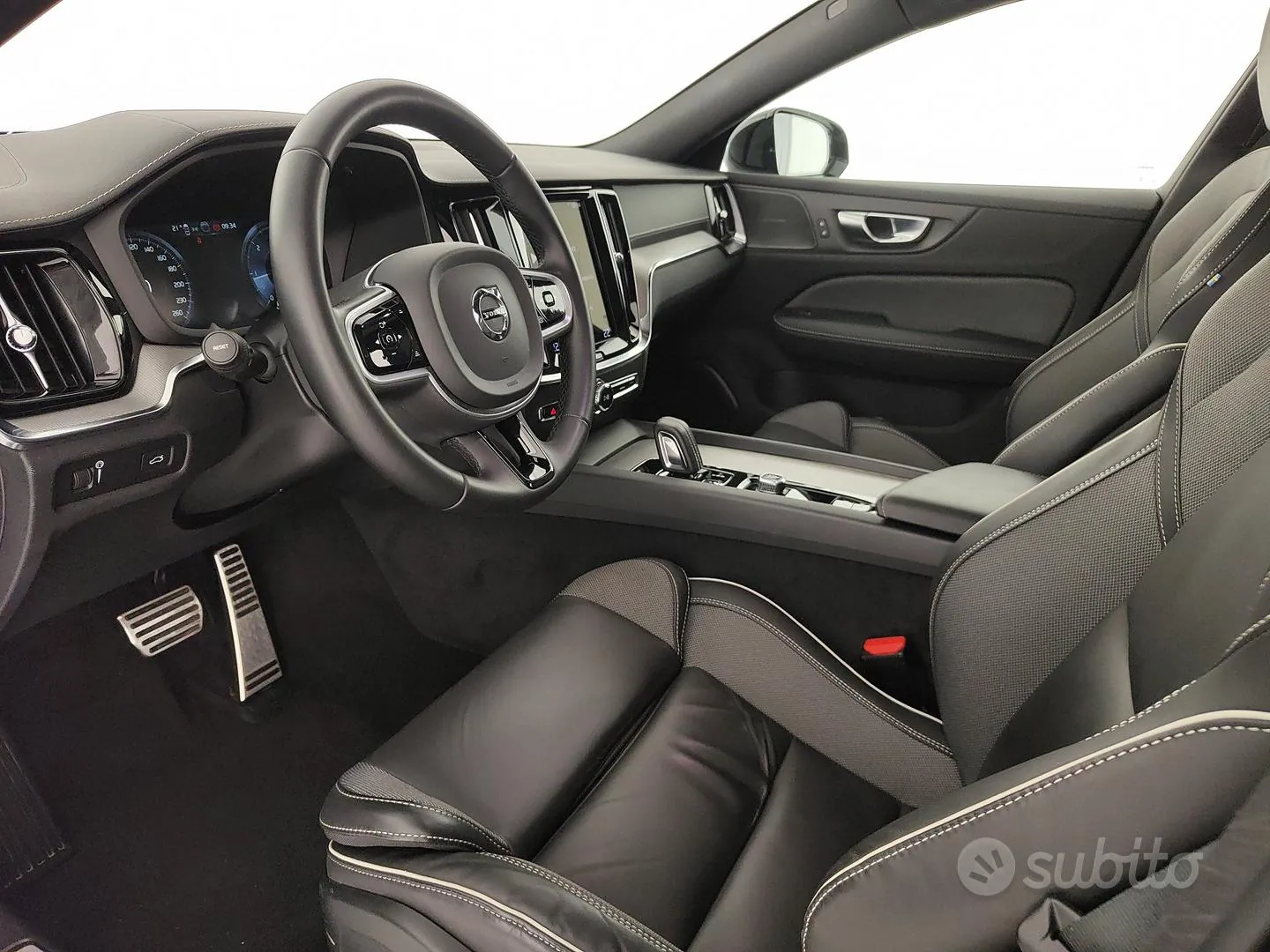 Volvo V60 2022 photo 5
